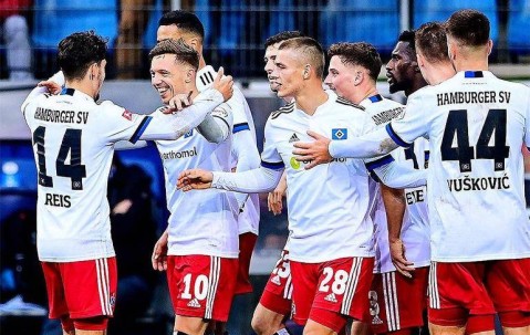 德甲中游卡位战！科隆主场火力对冲汉堡客场虫，历史劣势能破吗？