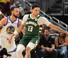 字母伤停勇士浪过头！金州弃将对飙库里畅快复仇